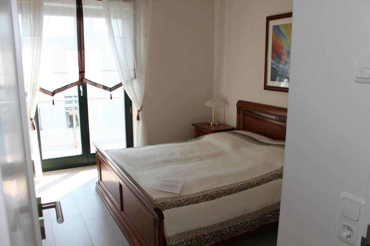 Ruegen Star Appartements De Luxe ซาสนิทซ์ ภายนอก รูปภาพ